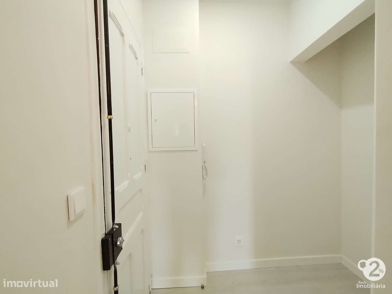 Apartamento T2 totalmente remodelado na Penha de França – pronto a...-26