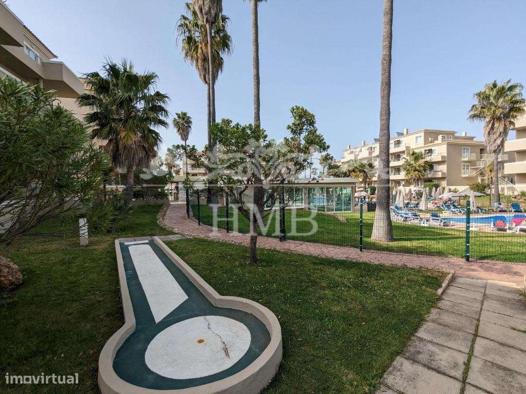 Apartamento T1+1 em Alvor, piscina e garagem-26