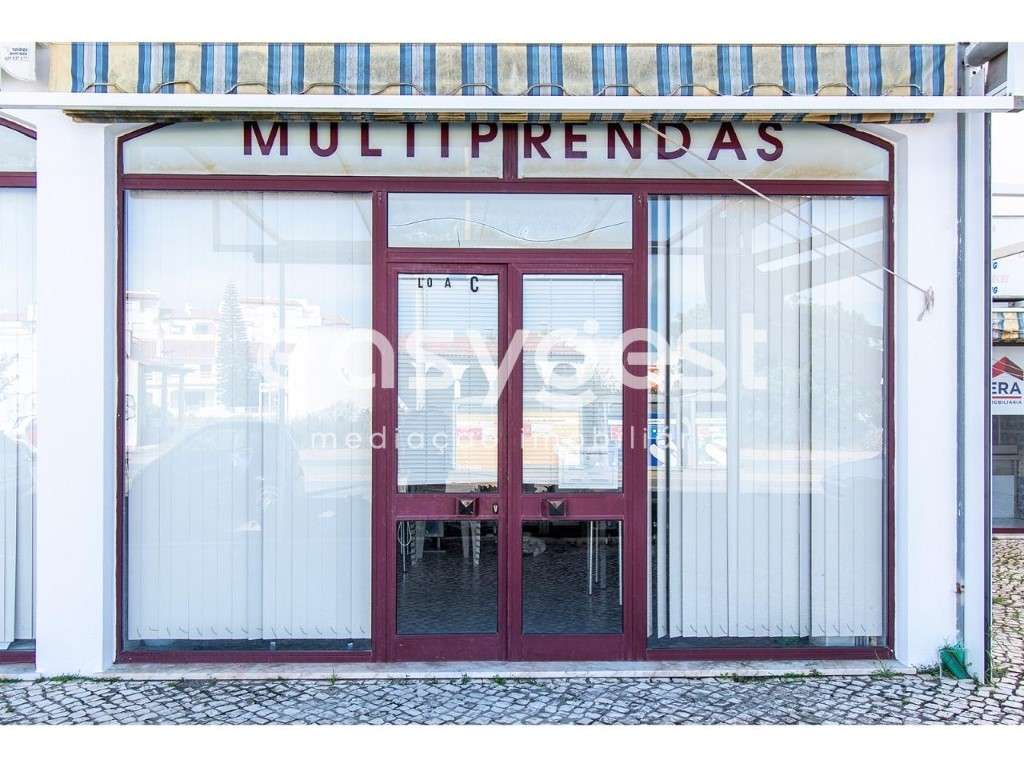 Loja destinada a comércio -boa localização, a 2 min da Praia de Altura - Grande imagem: 3/23