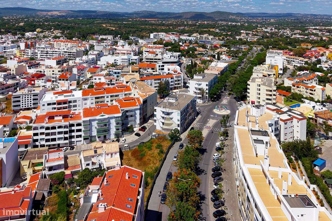 Apartamento T2 localizado a cerca de 600 metros da Praia em Quarteira-36