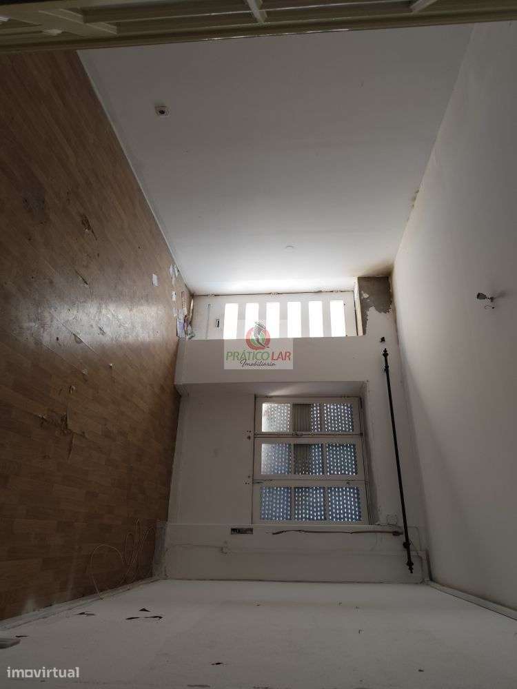 Moradia para restauro no centro na Zona Histórica de Vera Cruz-20