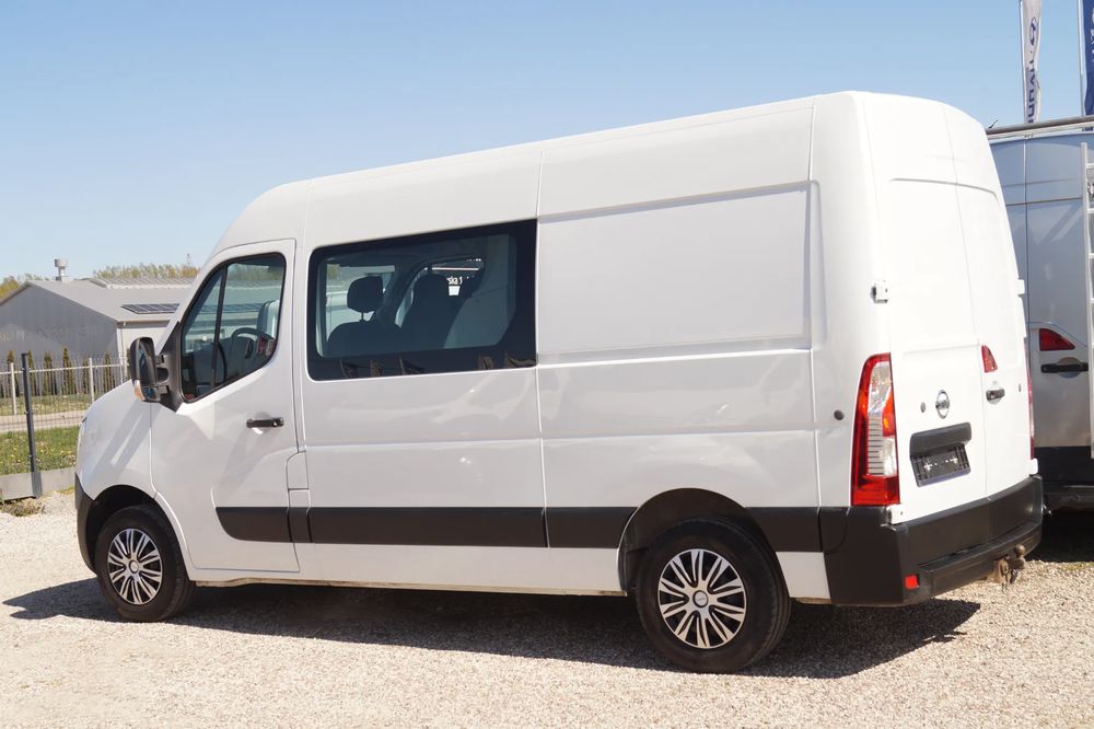 Nissan NV400 2013