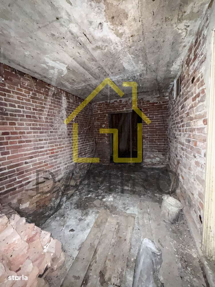 Vila S+P+2 Blvd.Regina Maria metrou Unirii 11 Iunie Pta.Constitutiei-11