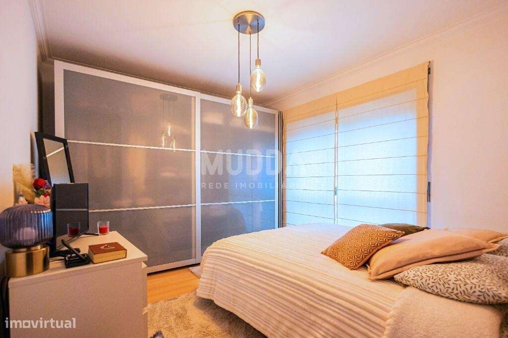 Magnífico Apartamento T2 Recuado no Último Andar com Terraço e Churras-5