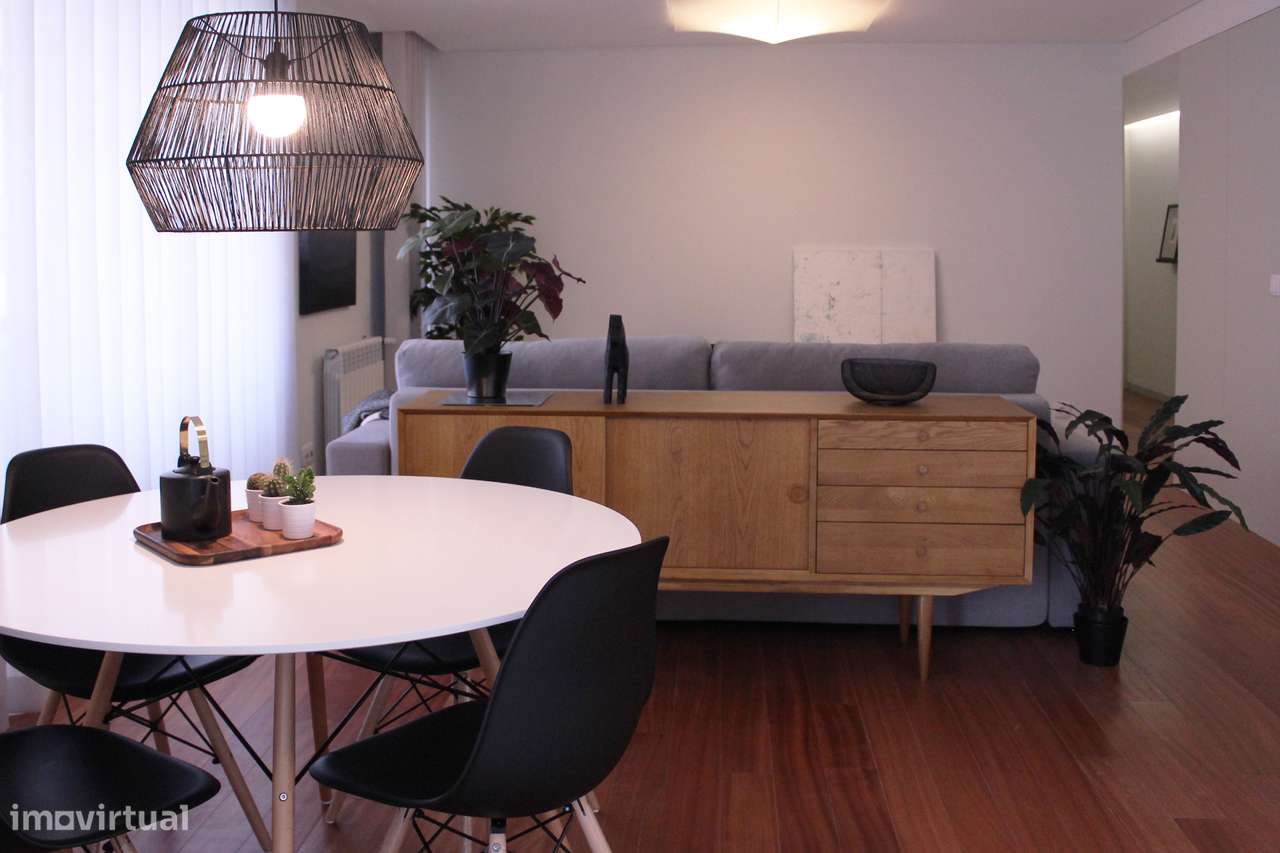 Excelente apartamento mobilado-Baixa Portuense - Grande imagem: 2/32