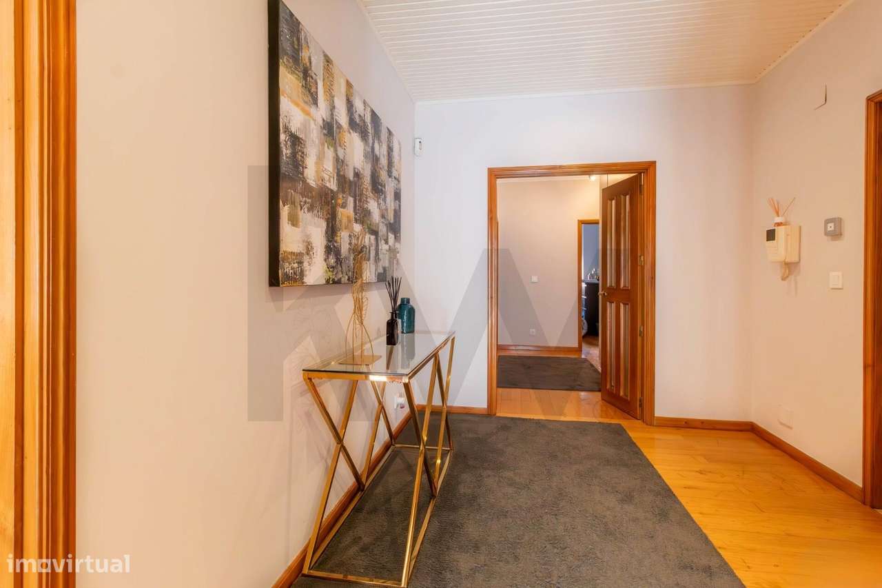 T3 Renovado em Vila Nova de Gaia – Luz, Espaço e Conforto para Viver c - Grande imagem: 3/40