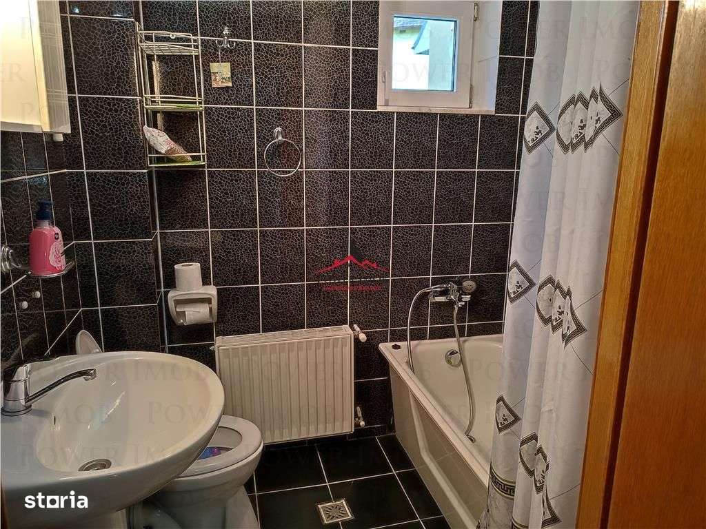 LIVADA POSTEI - Inchiriere vila cu 5 camere si garaj, nu are curte - Imagine principală: 3/9