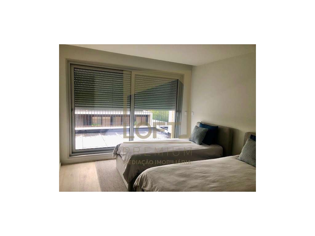 Apartamento T1 com 2 Frentes , Terraço, Totalmente Mobilado e Equip...-13