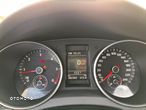 Volkswagen Golf 1.6 TDI DPF BlueMotion Technology Trendline - 16