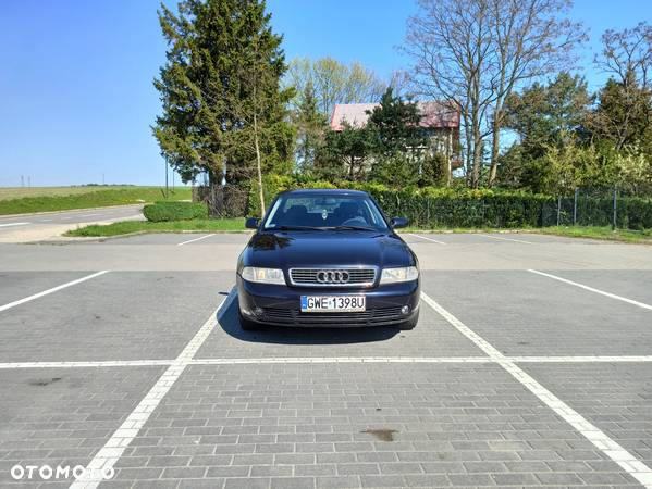 Audi A4 Avant 1.6 - 12