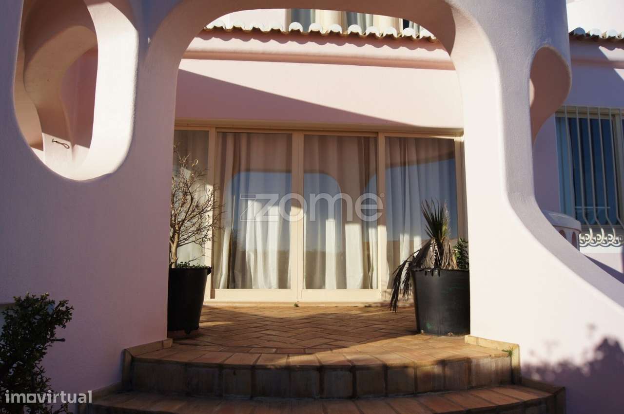 Moradia T4 com vista mar, piscina e garagem, Albufeira - Grande imagem: 1/60