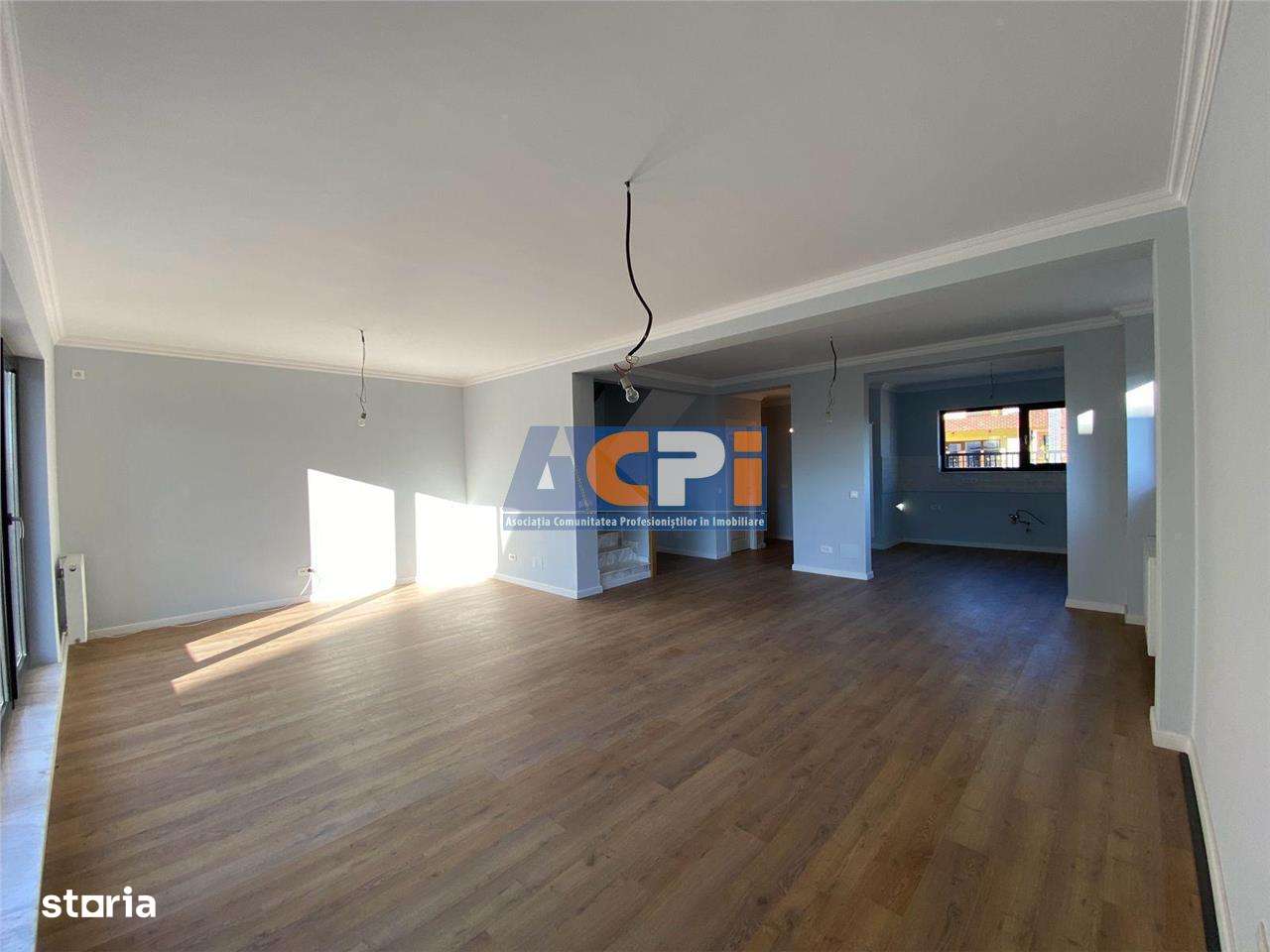 VANZARE Vila DUPLEX 5 camere  325 mp teren Otopeni acces privat COMISI - Imagine principală: 5/20