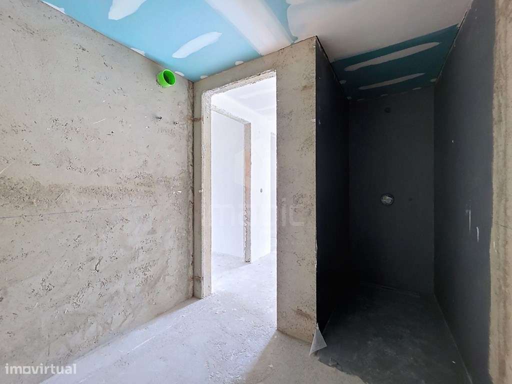 Moradia T3+1 Ericeira com piscina e jardim-9