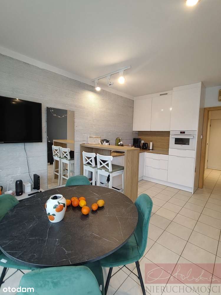 Z dużym balkonem i garażem w super lokalizacji-7