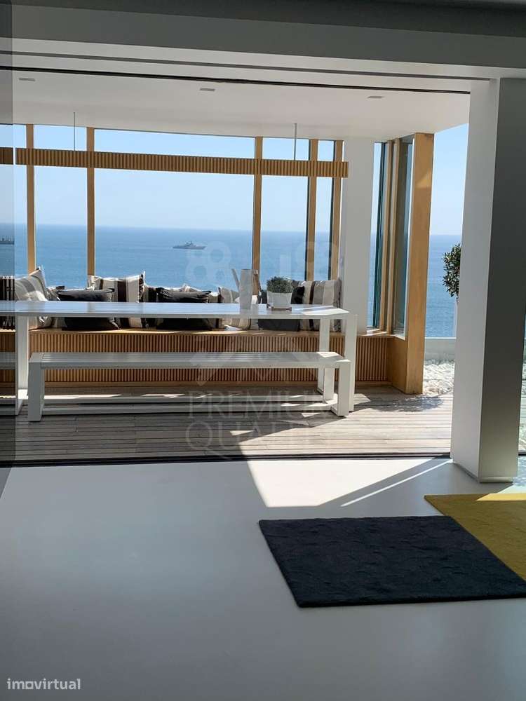 Apartamento T3 totalmente remodelado com terraço e vista mar em Sesimb-15