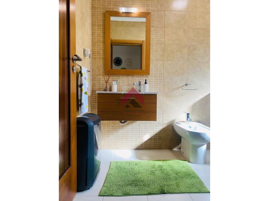 Moradia T6 Isolada na Palhaça-36