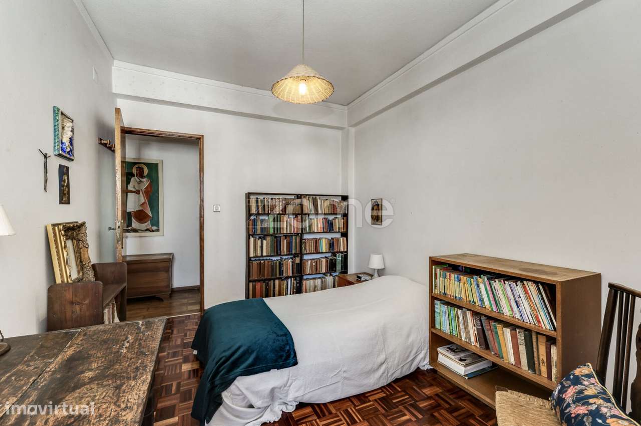 Apartamento T3 com vista mar na Parede-18