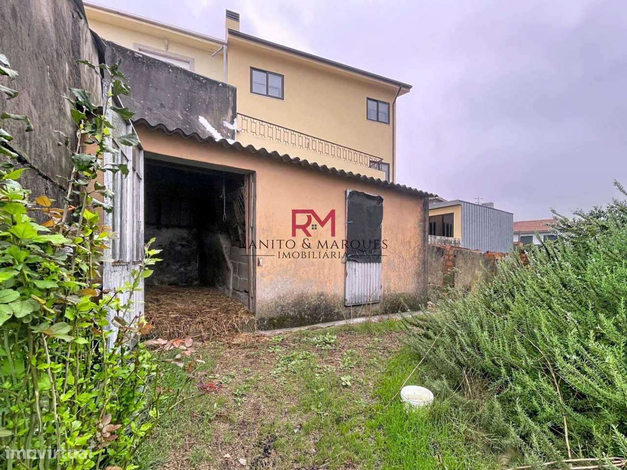 MORADIA T5 COM ESPAÇO COMERCIAL | CAMPO, VALONGO-22