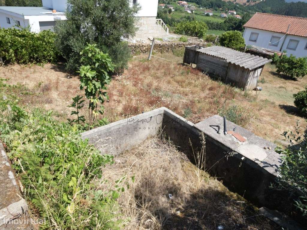 Moradia T1 para recuperação | Arcozelo, Ponte de Lima-21