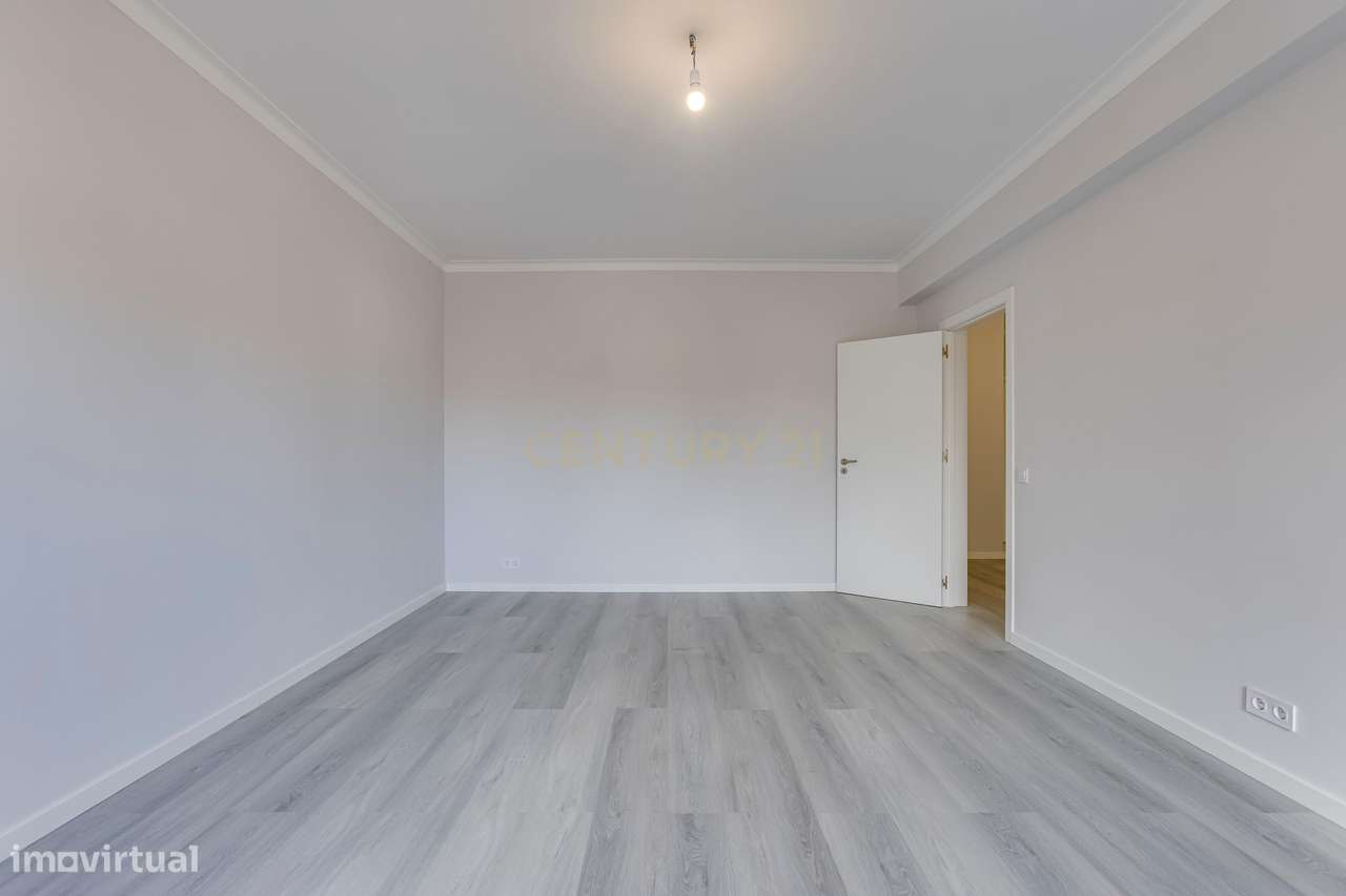 Apartamento T3 Renovado em Portimão, Faro-3