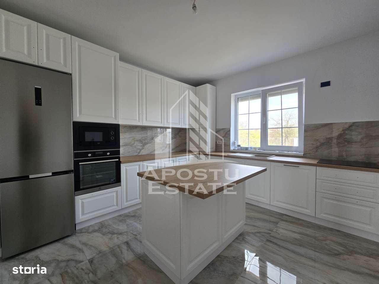 Jumatate de duplex, modern, cu 4 camere si 2 bai, Sag, vatra satului - Imagine principală: 4/17