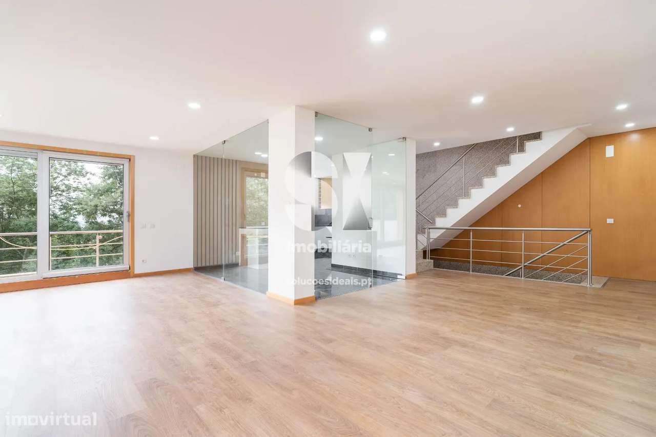 Moradia Geminada T4 - Grande imagem: 4/29