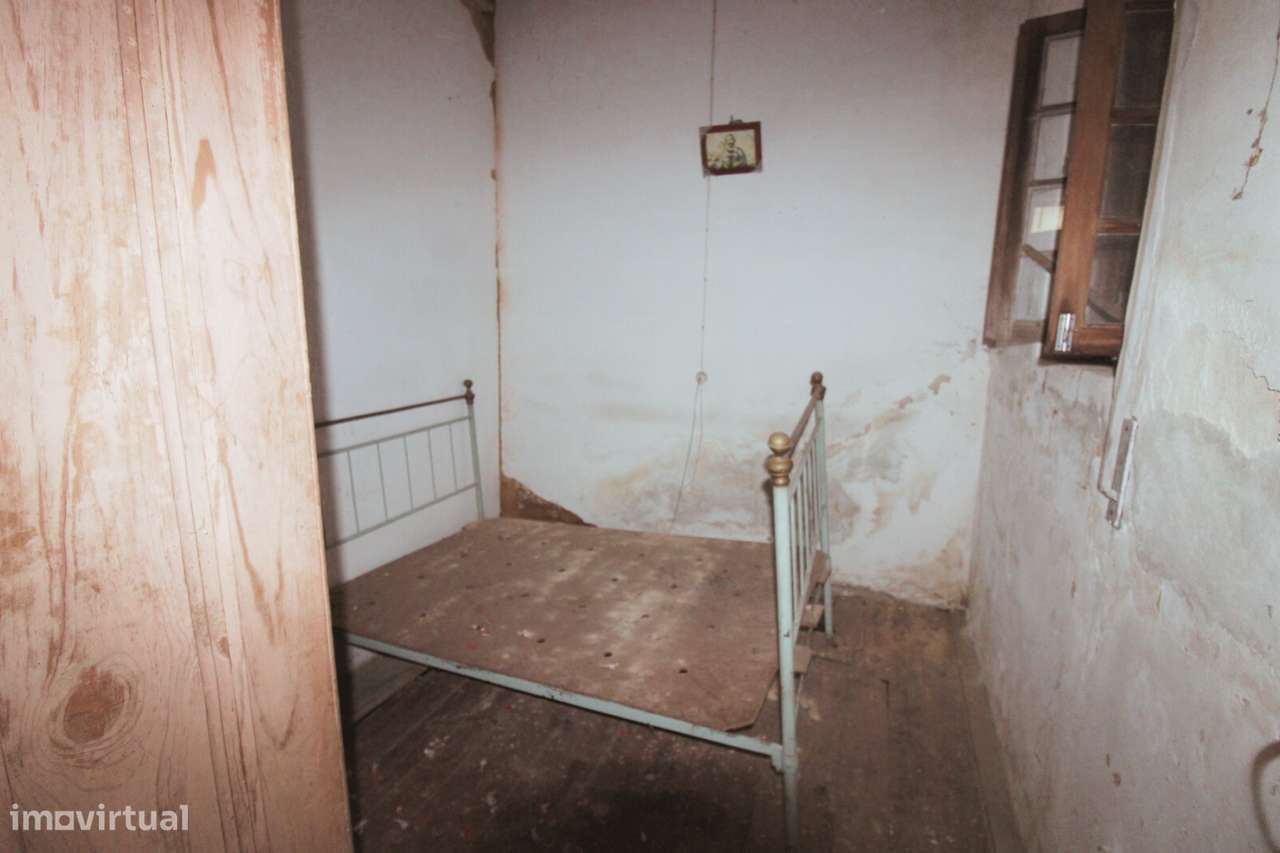 Moradia T3 para reabilitar em Oliveira do Bairro-10