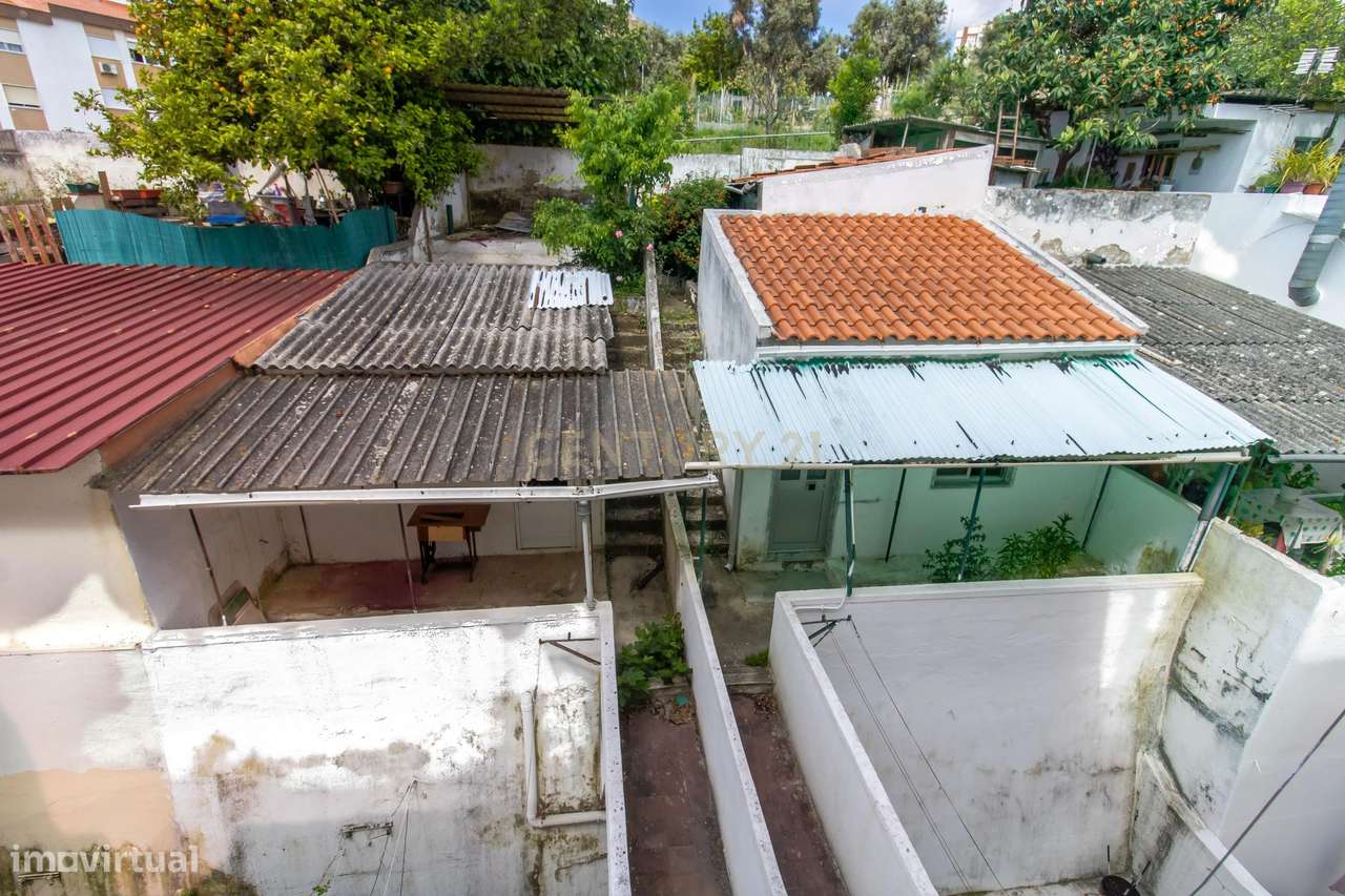 Prédio Totalmente Arrendado | Excelente Oportunidade de Investimento |-13