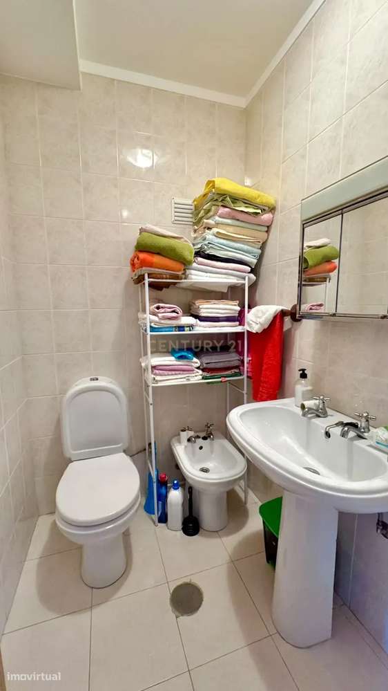 Apartamento T3 com garagem em excelente localização, em Vila do Conde-12