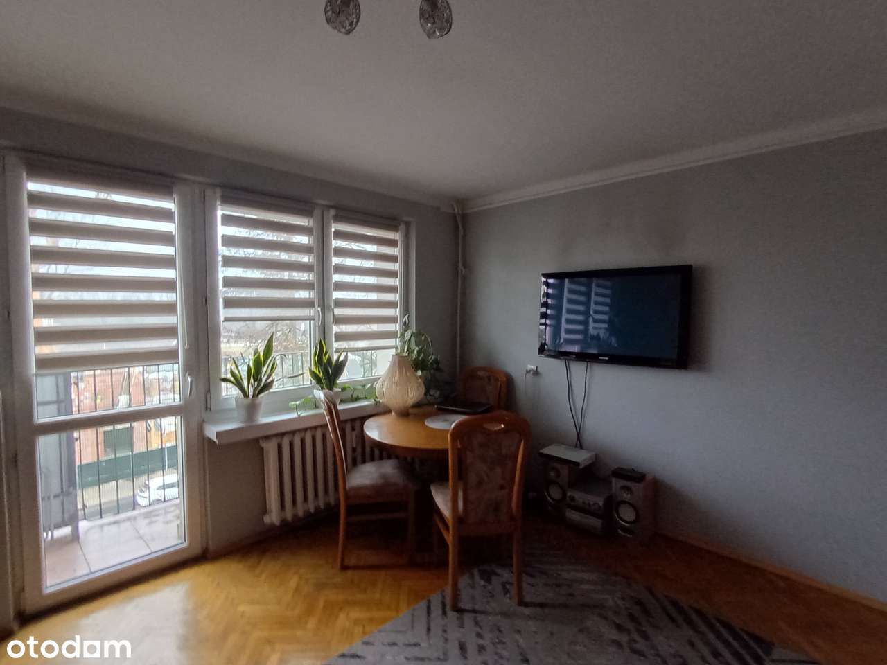 Mieszkanie trzypokojowe w centrum . Do wprowadzenia.-5