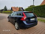 Volvo V60 D3 Kinetic - 4