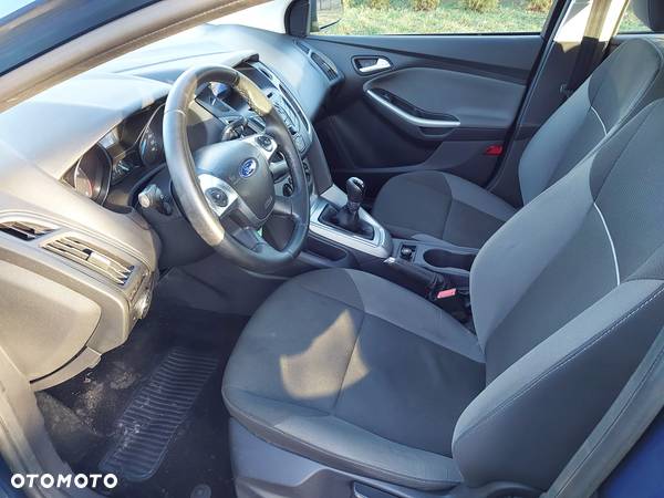 Ford Focus 1.6 Edition - 15