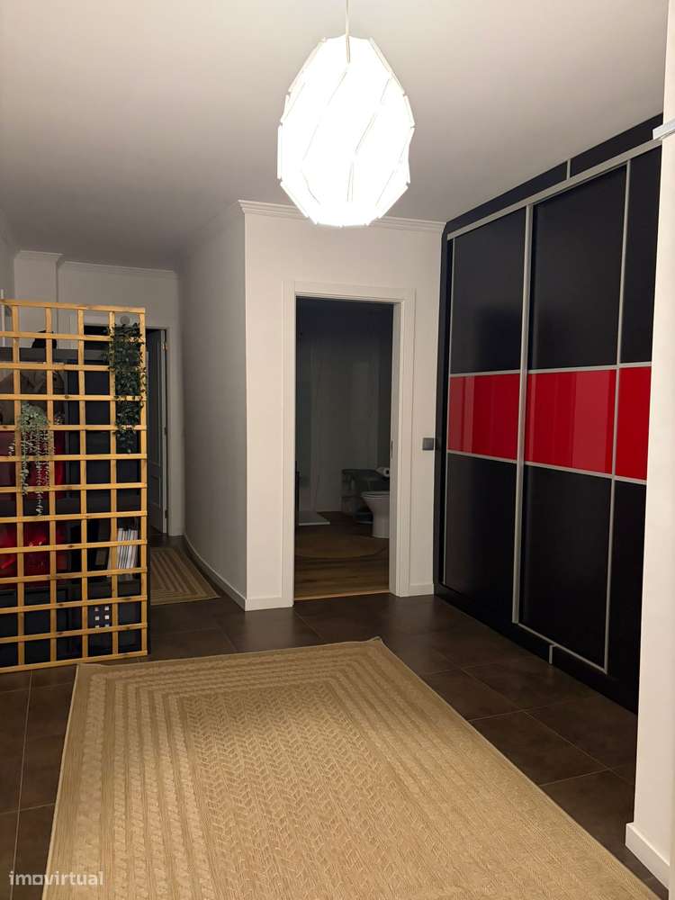 T2 com 116m2 + Garagem | Estação Paredes - Grande imagem: 4/8