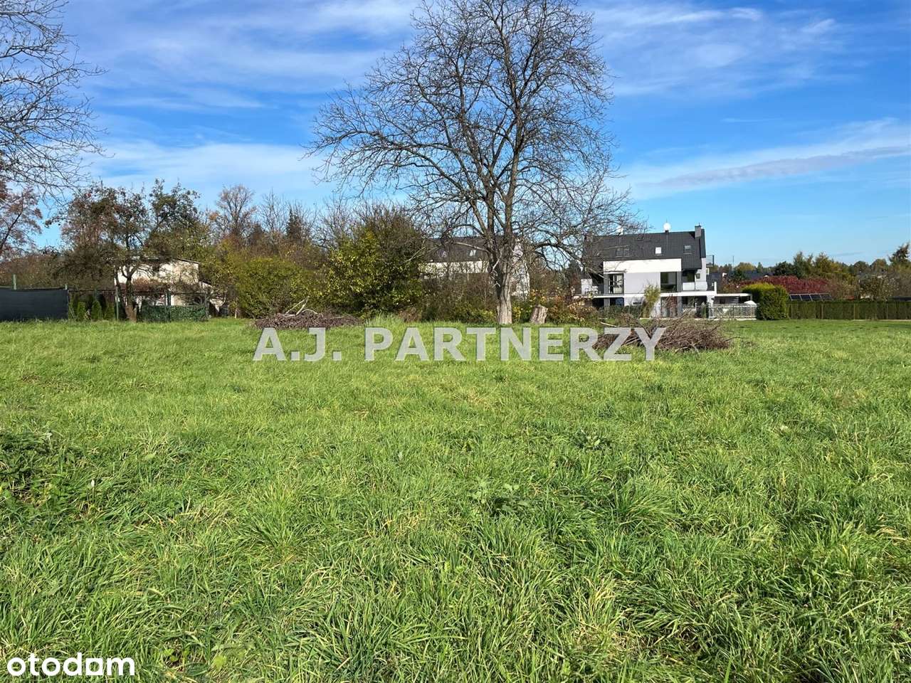 Działka inwestycyjna w centrum Zabawy!-3