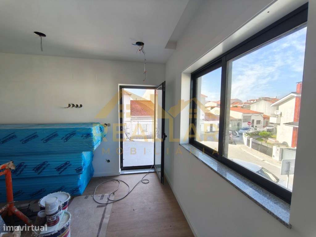 Apartamento T2+1 Duplex com Entrada Independente | Fão - Esposende-16