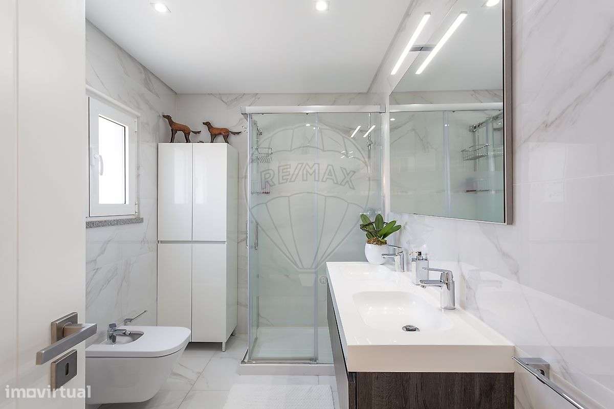 Moradia T4 para venda-32