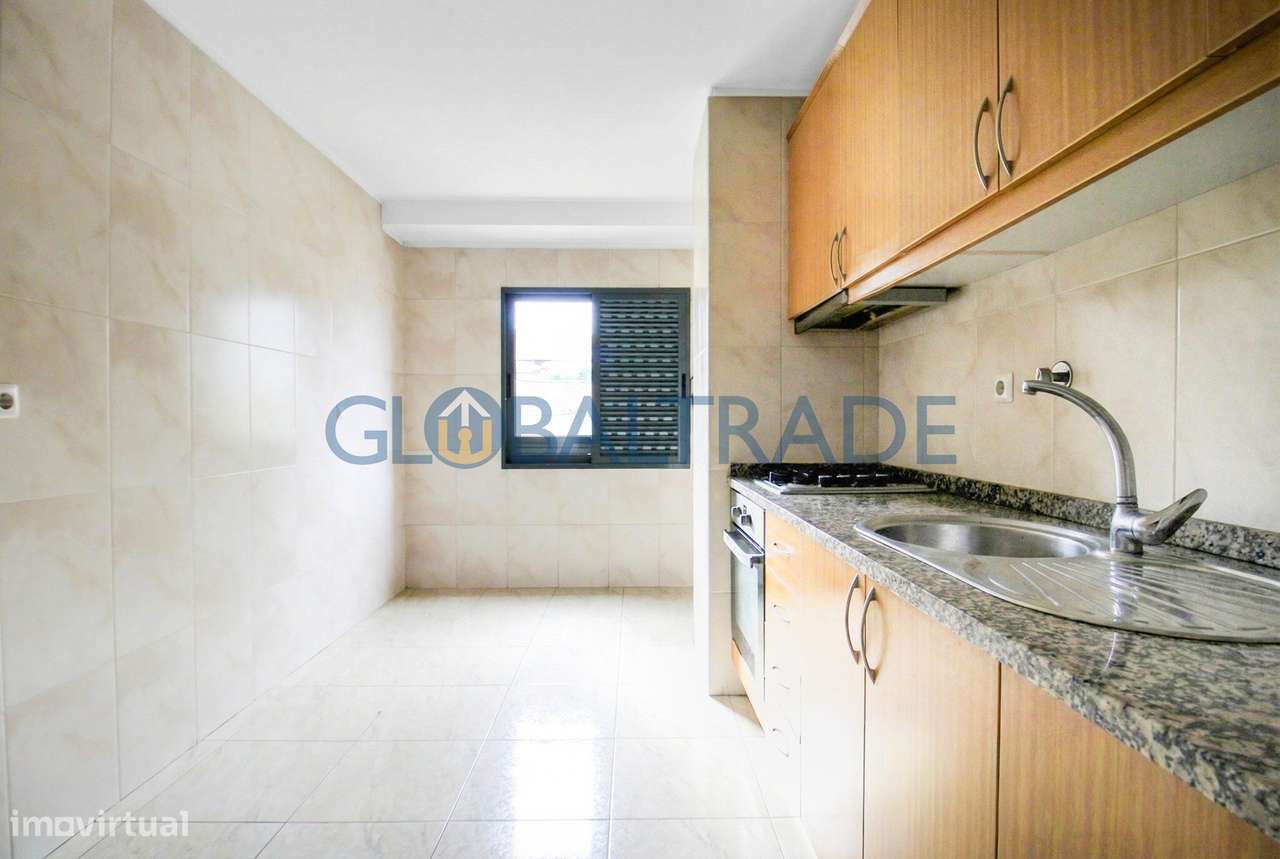 Apartamento T3 Renovado - Condomínio Fechado em Rio Tinto-12