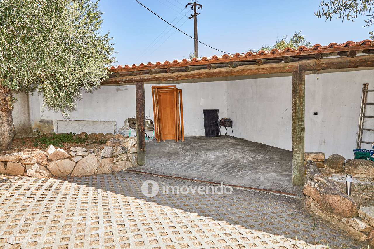 Andar de moradia T2 totalmente remodelado, em Reguengos de Monsaraz-20