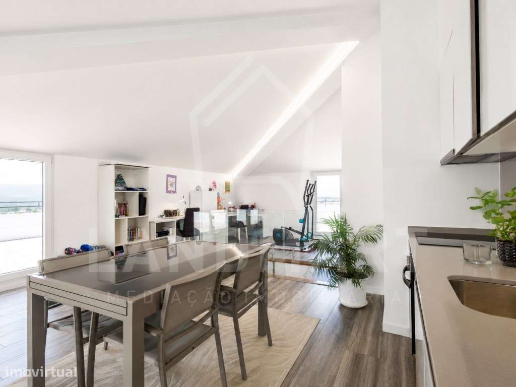 Apartamento T3 Duplex, Centro de Turquel-51