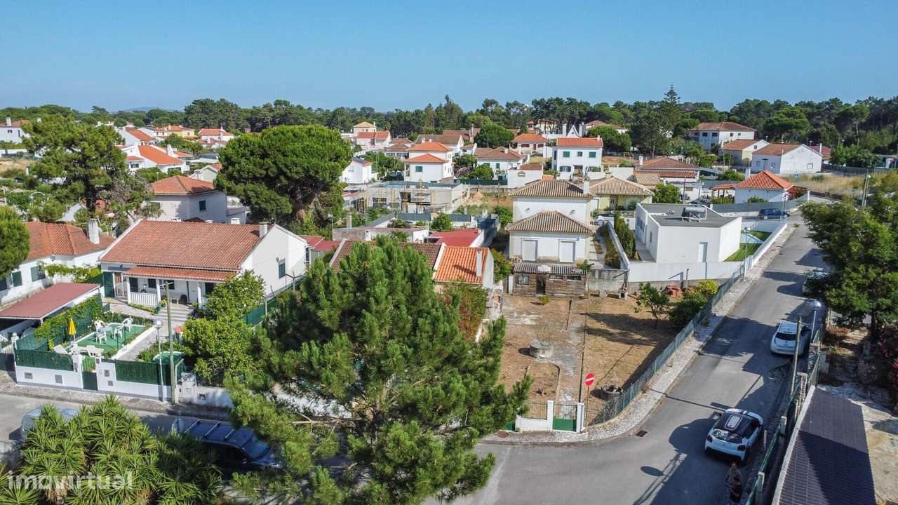 Terreno Urbano perto da Lagoa de Albufeira - Grande imagem: 2/13