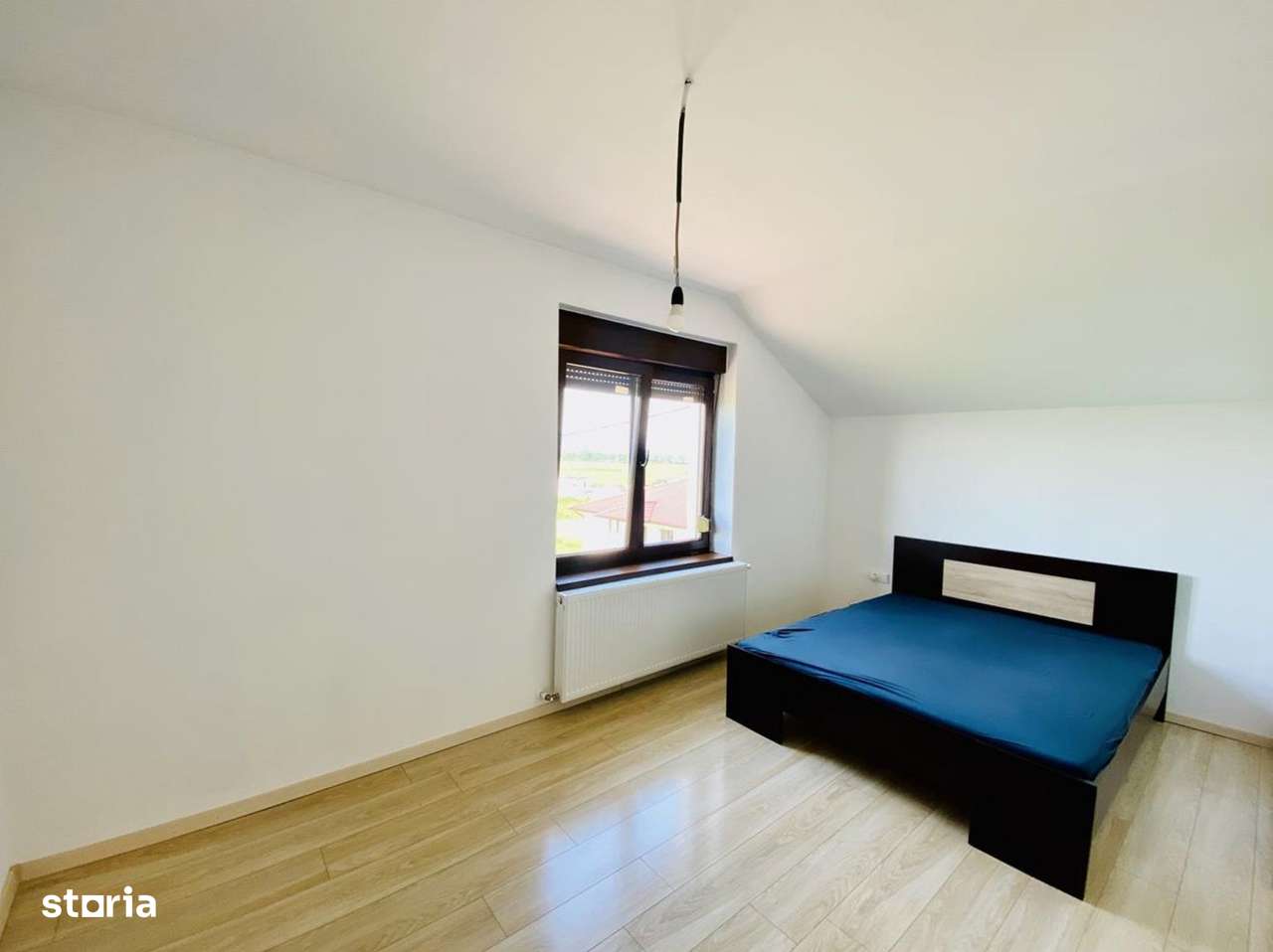 Casa individuala - 5 camere, 135 mpu, teren 372 mp - Imagine principală: 3/8