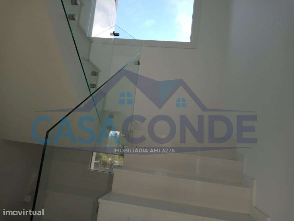 Moradia Isolada Duplex C/Piscina-45