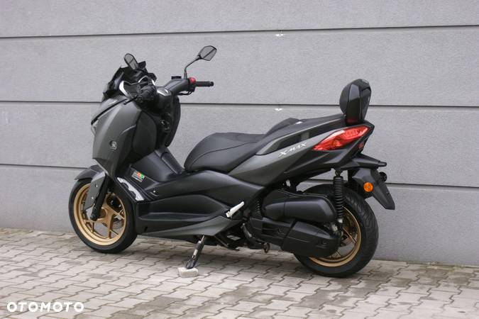 Yamaha X-max - 3