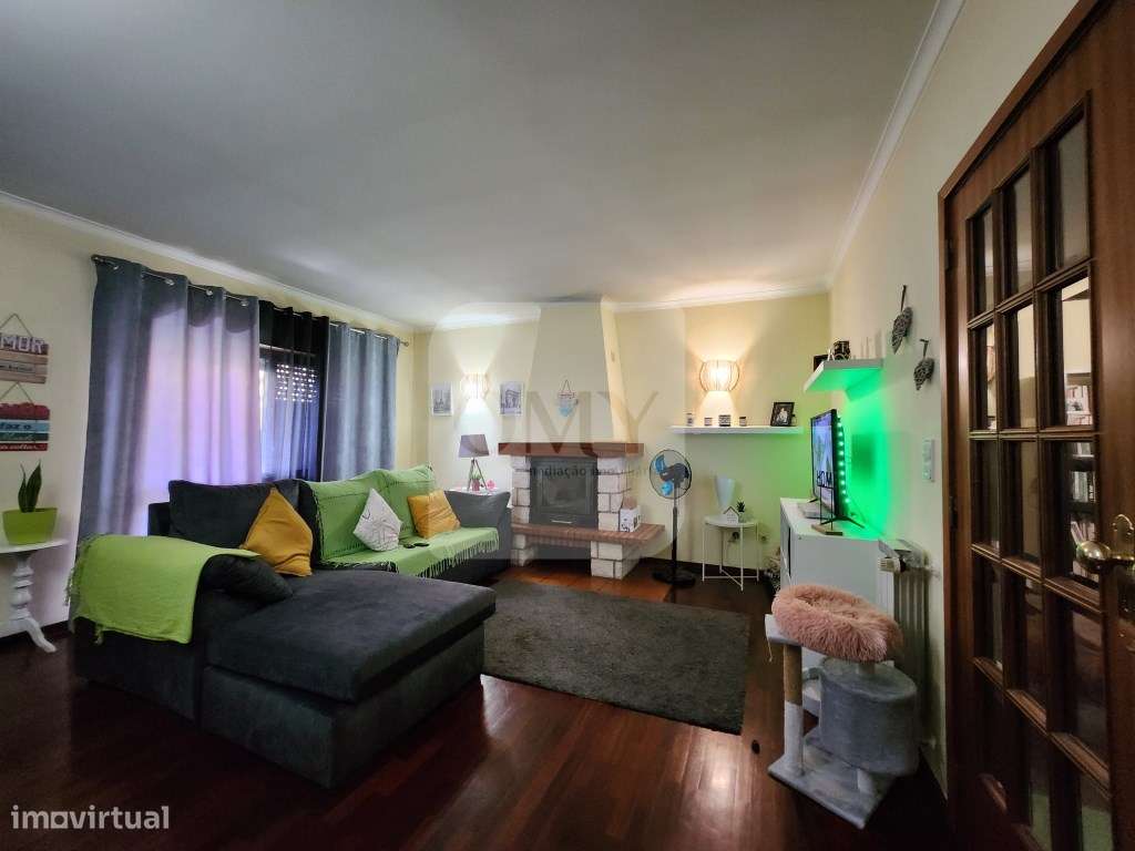 Na Rua Cidade Espinho em Vila Real, T4+1 com Sótão Habitável - Grande imagem: 5/27