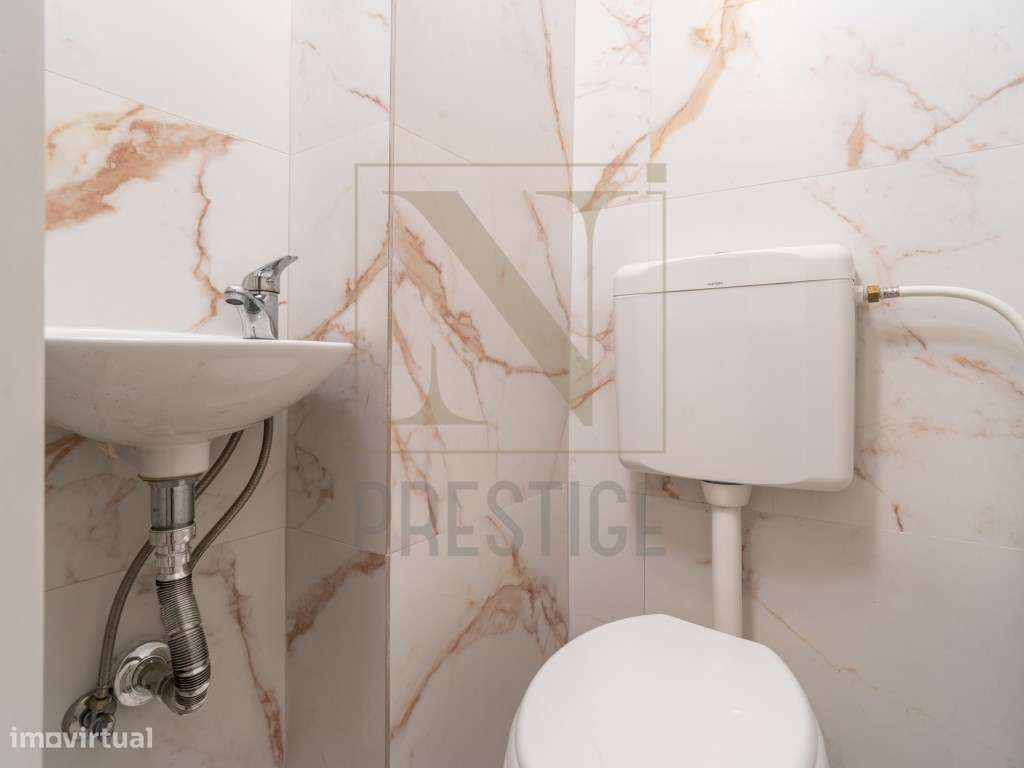 Prédio no Bairro Norton de Matos-18