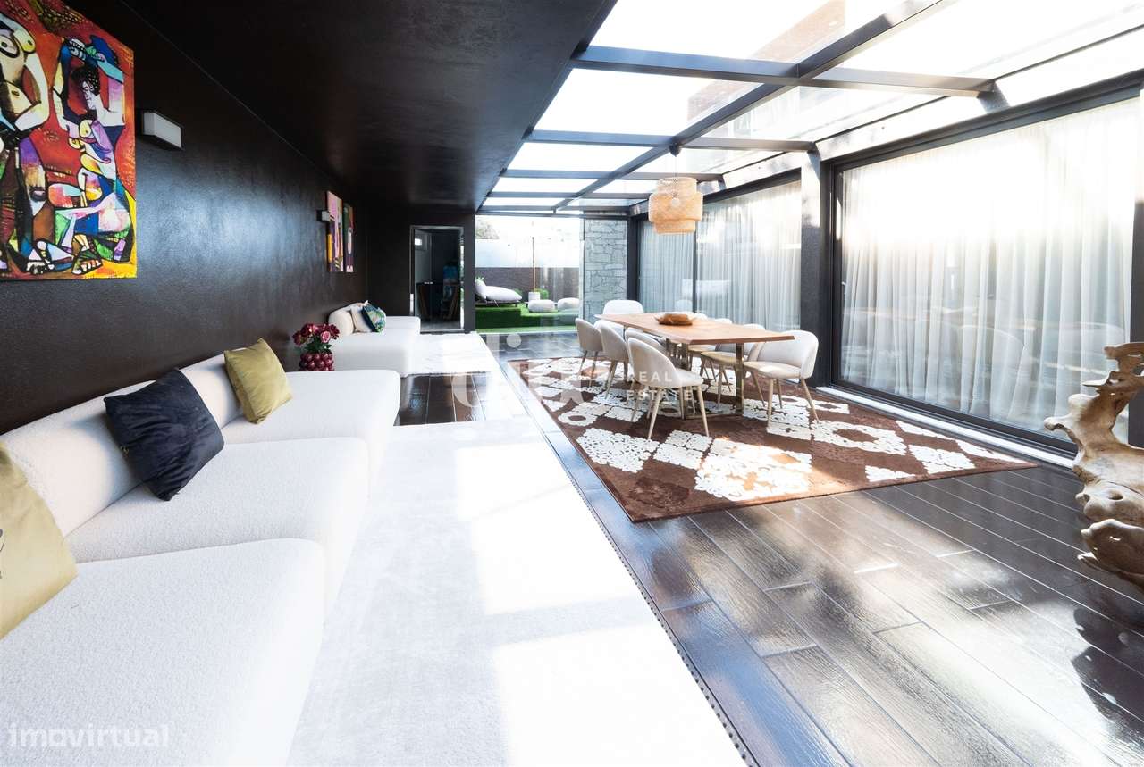 Fantástica moradia T3+1 com piscina e sala de inverno-5