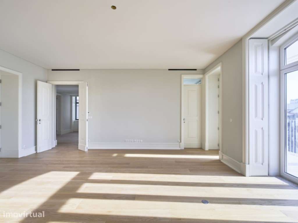 Exclusivo apartamento novo com 5 quartos (4 suites) e 4 lugares de ...-8