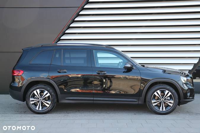 Mercedes-Benz GLB 200 Progressive 7G-DCT - 11