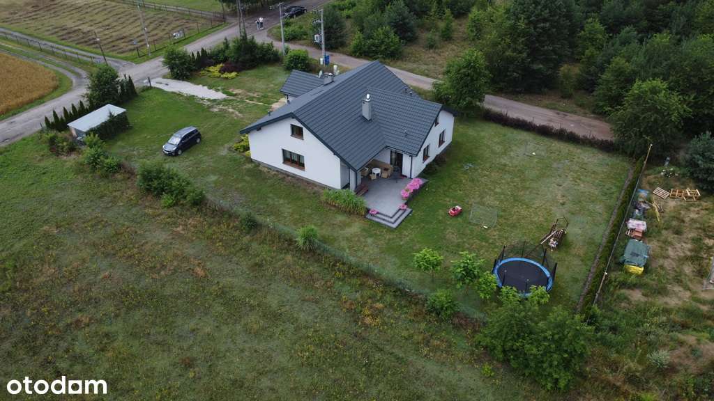 Przestronny dom wolnostojący z ogrodem-14