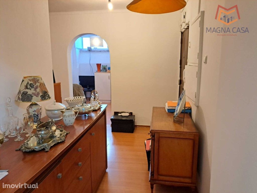 Apartamento T3 (4 assoalhadas) em Algés - Oeiras - Lisboa...